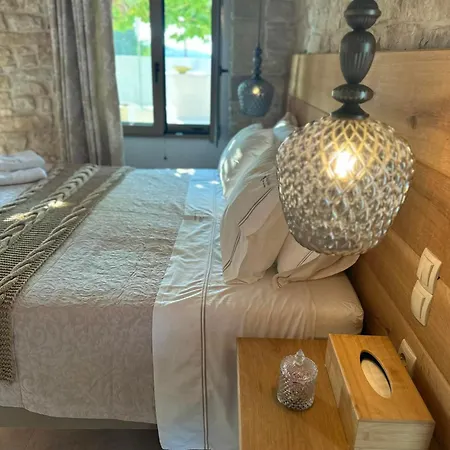 Villa Nikolas - A Luxurious Escape With Panoramic Views Gáiosz