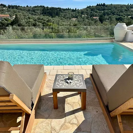 Nikolas - A Luxurious Escape With Panoramic Views Gaios
