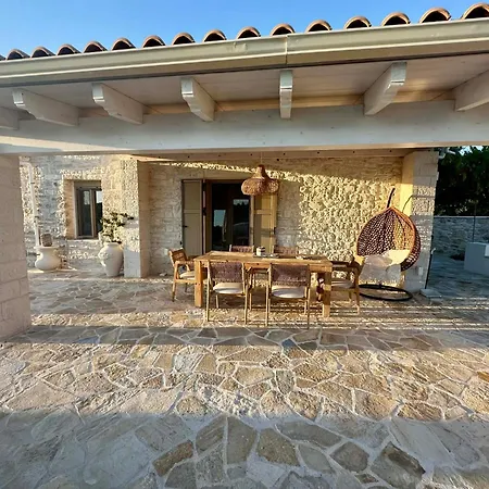 Nikolas - A Luxurious Escape With Panoramic Views * Gáiosz